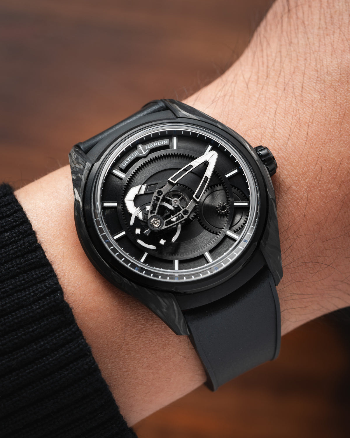 Black Curved CTS Rubber Strap